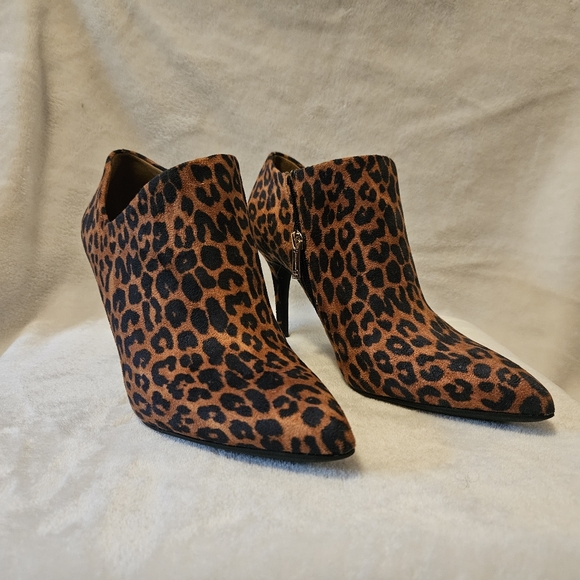 Jessica Simpson Ankle Heel Boots - Picture 4 of 7